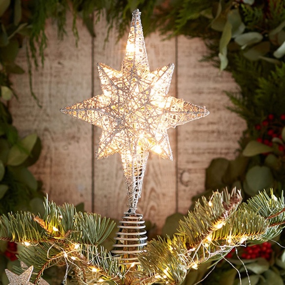 Pottery Barn Kids Shiny, Sparkly, and Glittery Light Up Silver Star Tree Topper - Picture 1 of 16